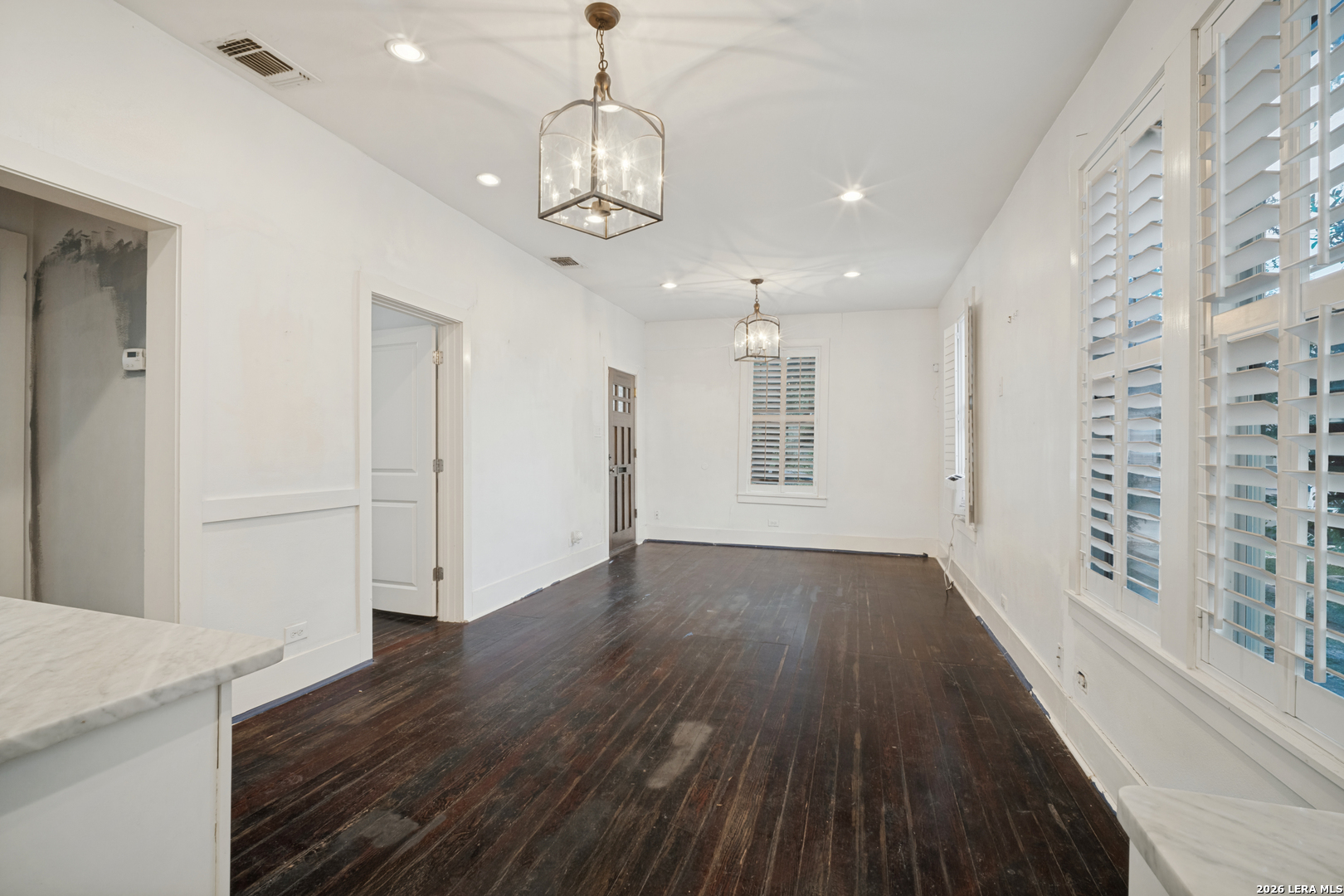 423 Queen Anne Court San Antonio TX 78209