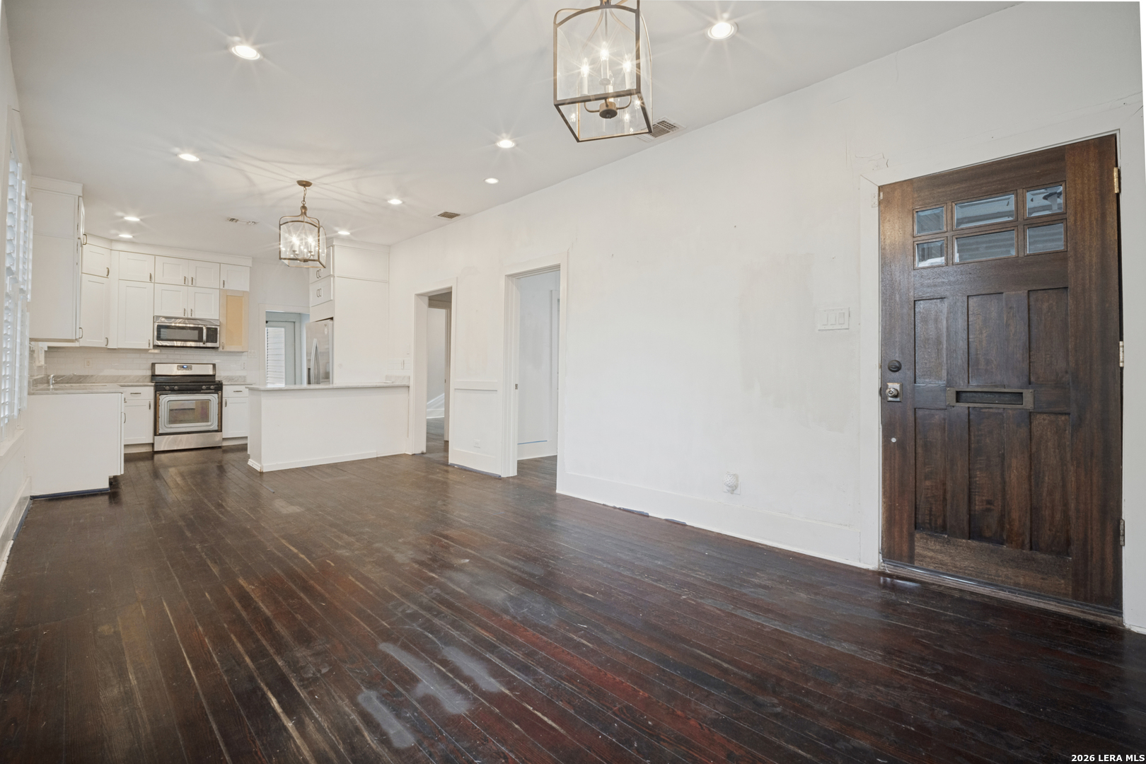 423 Queen Anne Court San Antonio TX 78209