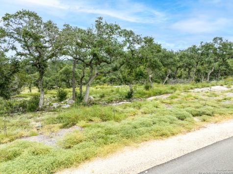 1922 Paradise Parkway Canyon Lake TX 78133