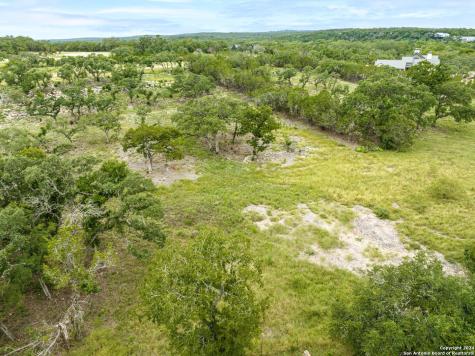 1922 Paradise Parkway Canyon Lake TX 78133