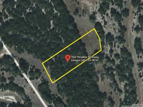 1922 Paradise Parkway Canyon Lake TX 78133