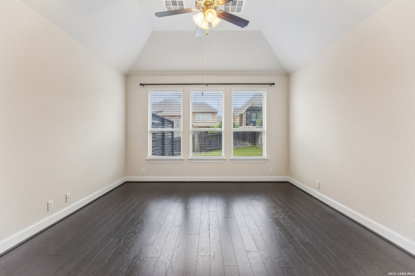 25847 Warbler View San Antonio TX 78255
