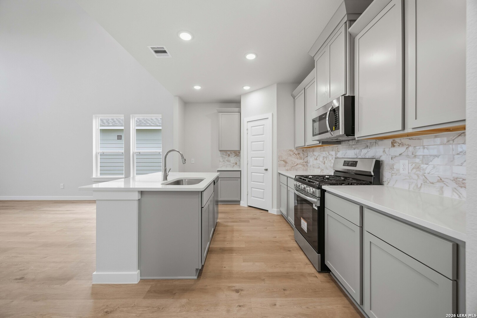 131 Ashley Loop San Antonio TX 78253