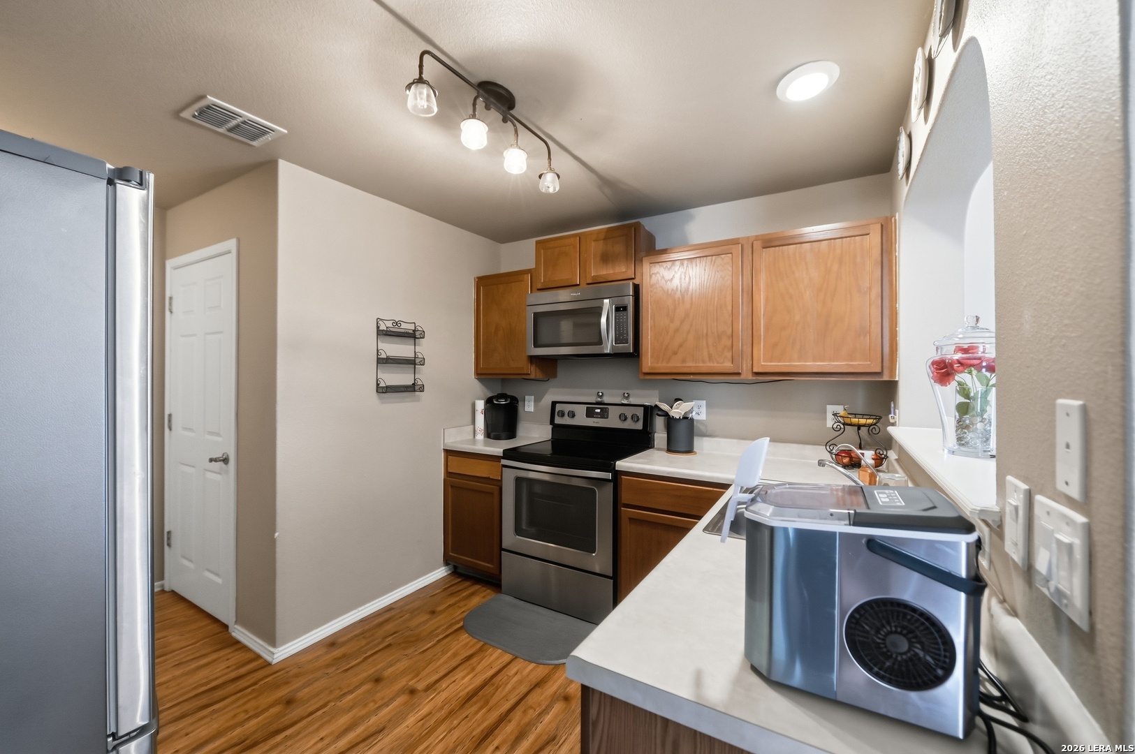 6907 Malibu Cove Converse TX 78109