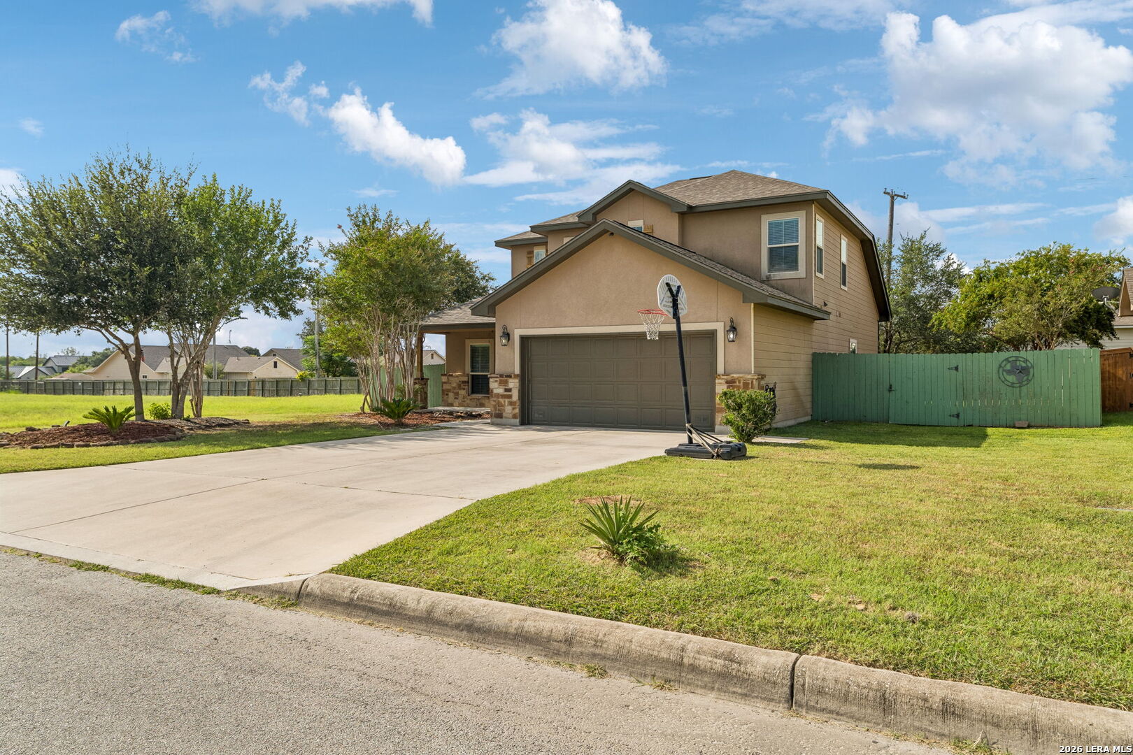 1627 Stone Haven Pleasanton TX 78064