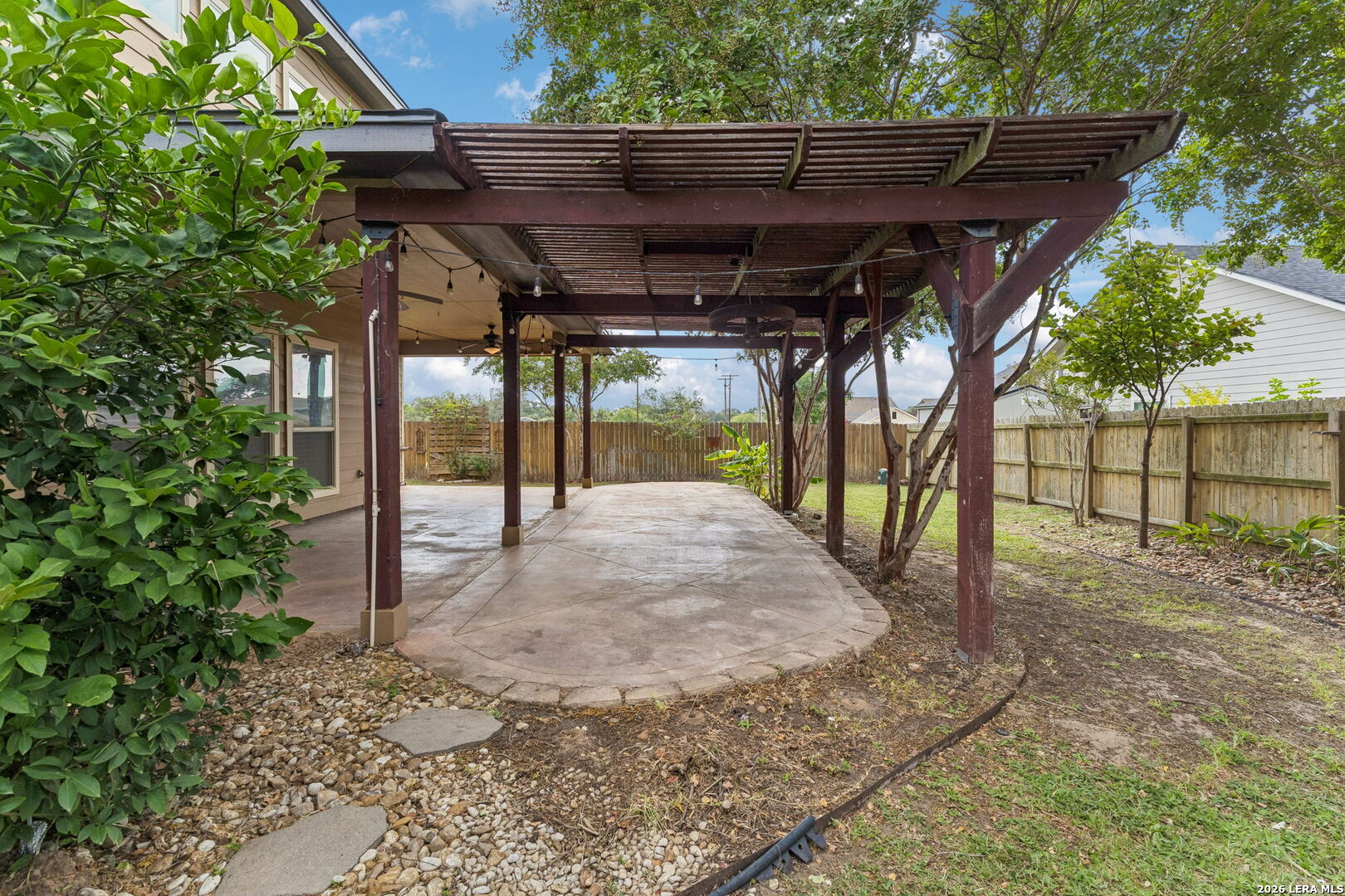1627 Stone Haven Pleasanton TX 78064