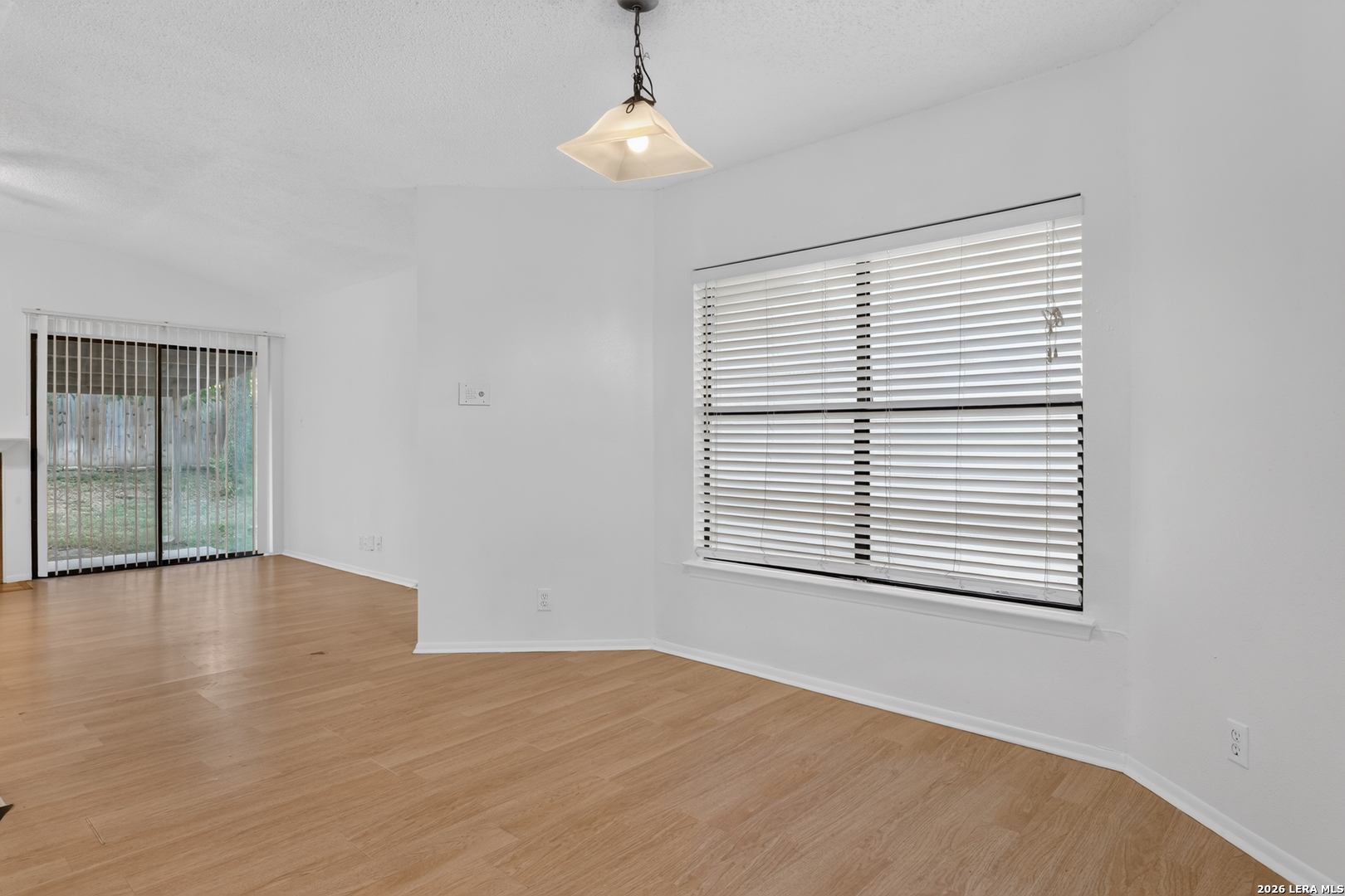 3928 Chimney Springs Drive San Antonio TX 78247