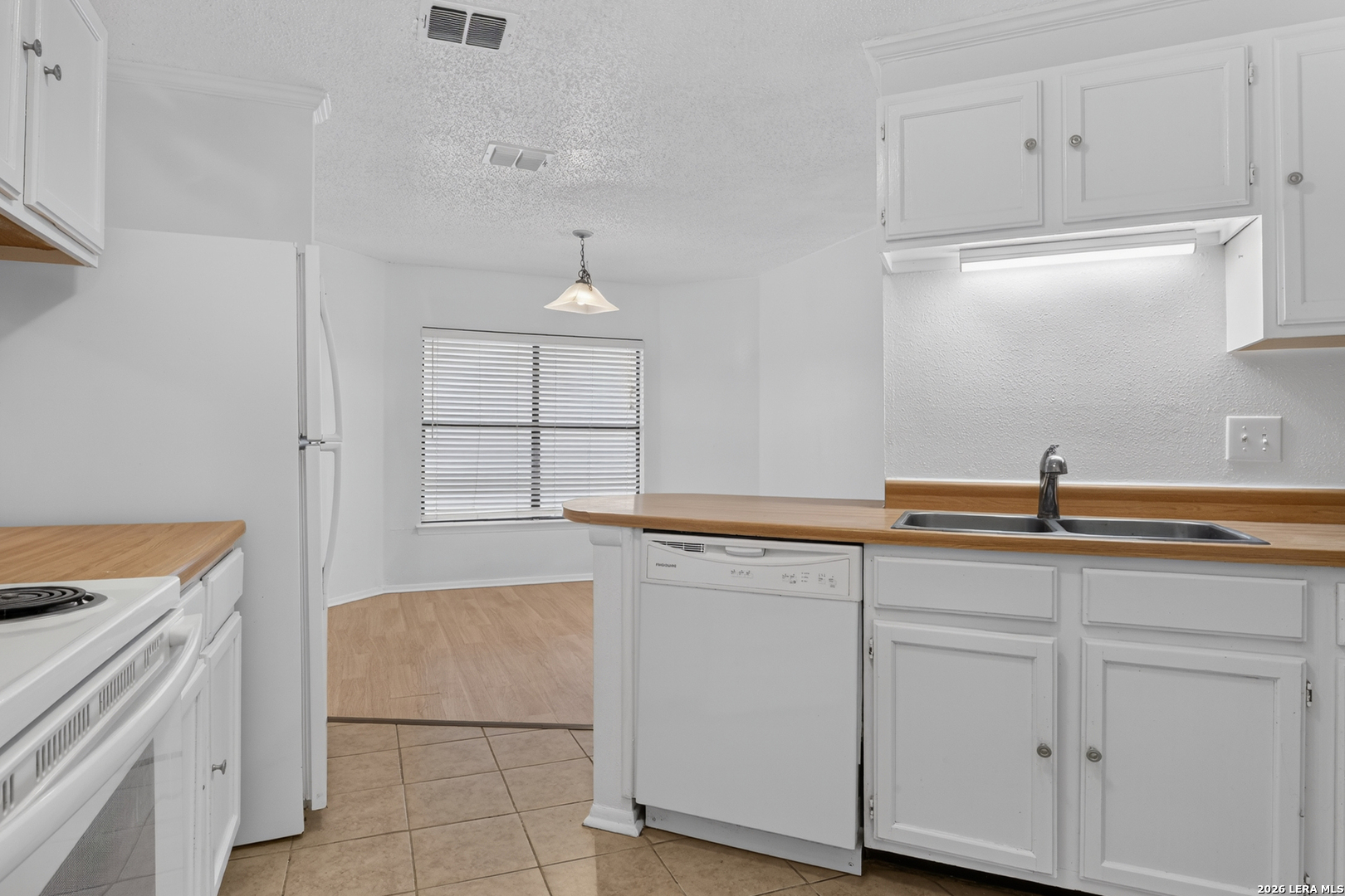 3928 Chimney Springs Drive San Antonio TX 78247