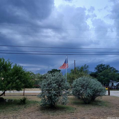 200 Iroquois Trail Bandera TX 78003