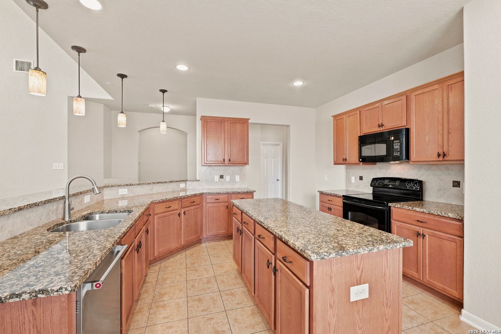 5519 Thunder Oaks San Antonio TX 78261