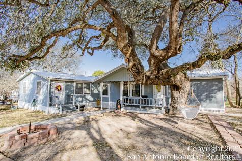 4027 Waterwood Pass Drive Elmendorf TX 78112