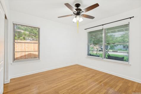 219 Pinewood Lane San Antonio TX 78216