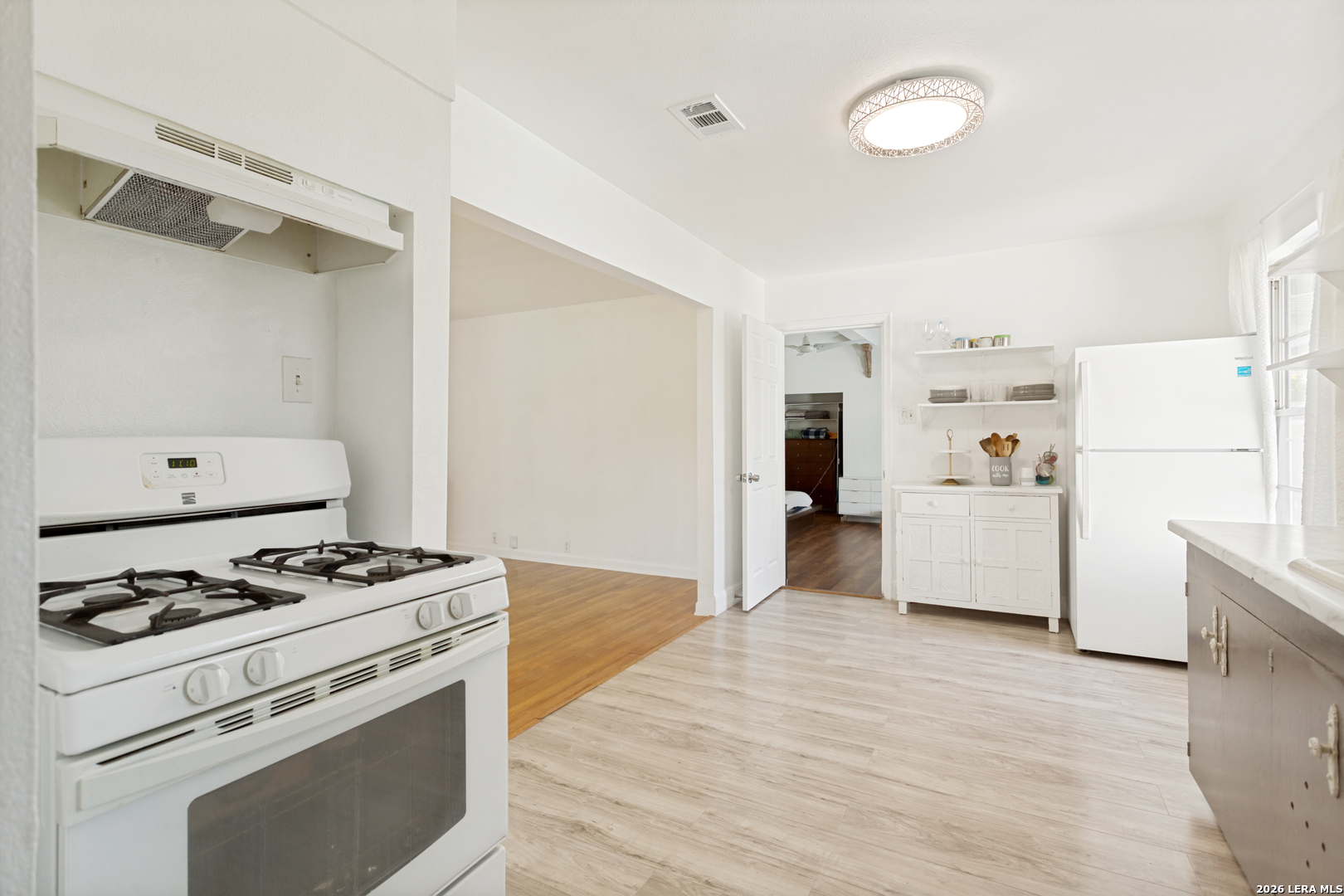 219 Pinewood Lane San Antonio TX 78216