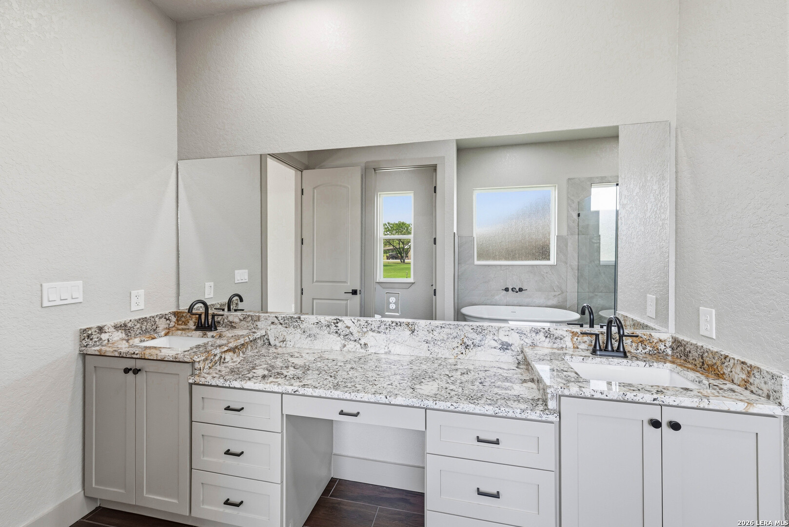 731 County Road 356 Adkins TX 78101