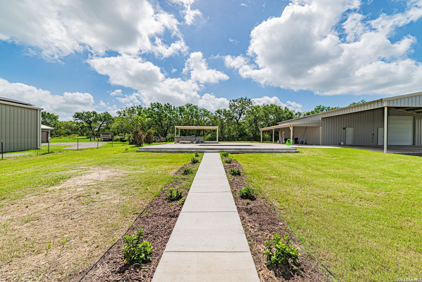 731 County Road 356 Adkins TX 78101