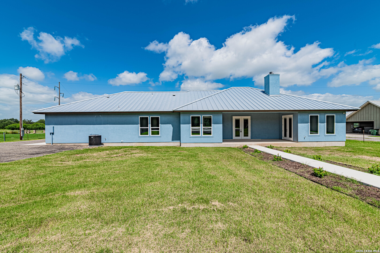 731 County Road 356 Adkins TX 78101