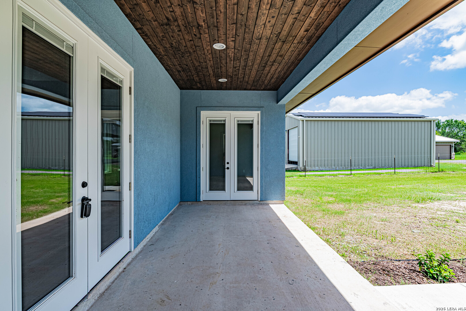 731 County Road 356 Adkins TX 78101