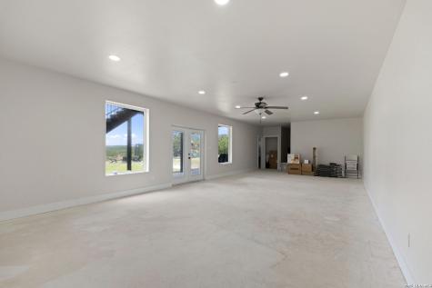921 County Road 2801 E Mico TX 78056