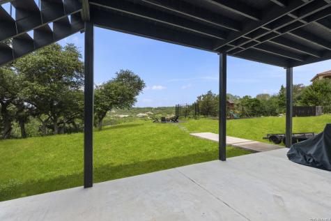 921 County Road 2801 E Mico TX 78056