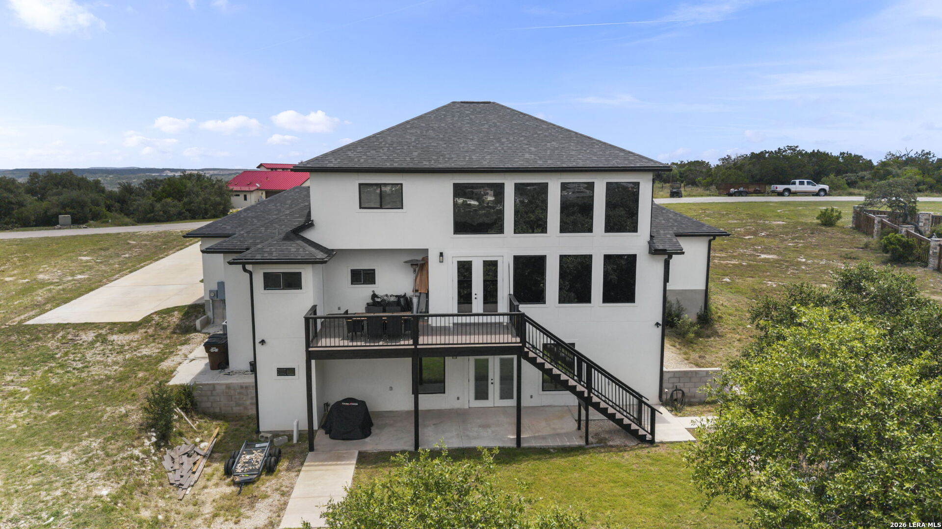 921 County Road 2801 E Mico TX 78056