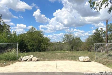 121 Chickering Avenue San Antonio TX 78210