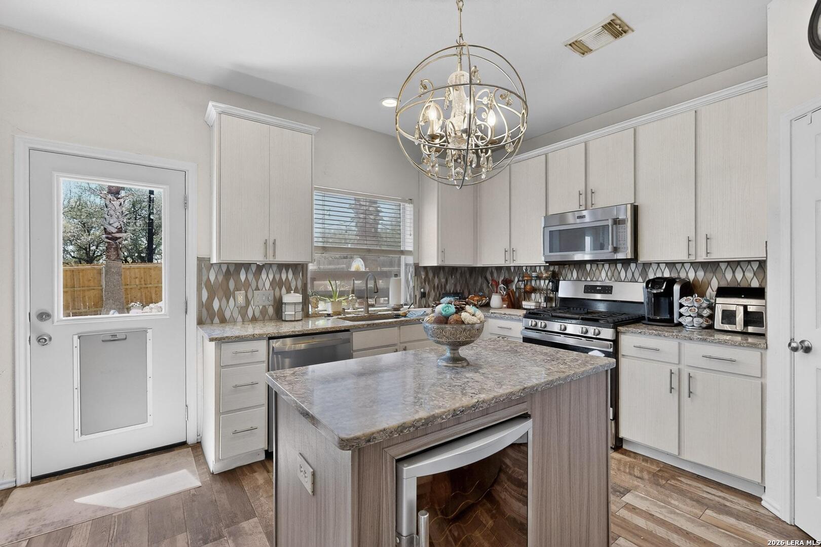 6302 Jade Glen San Antonio TX 78249