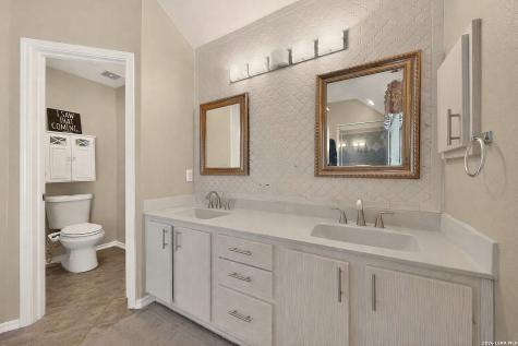 6302 Jade Glen San Antonio TX 78249