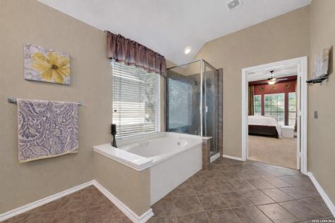6302 Jade Glen San Antonio TX 78249
