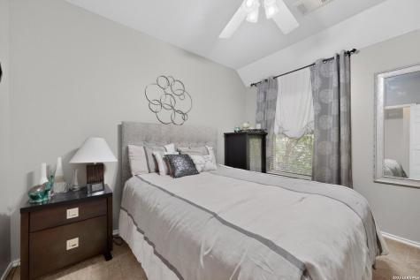 6302 Jade Glen San Antonio TX 78249