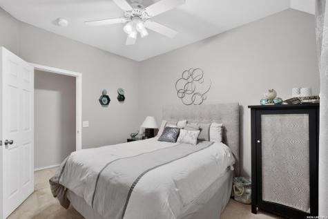 6302 Jade Glen San Antonio TX 78249