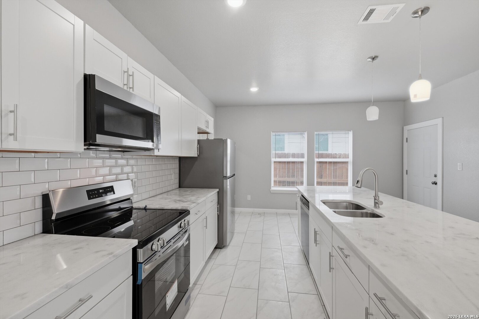 3719 Commercial San Antonio TX 78221