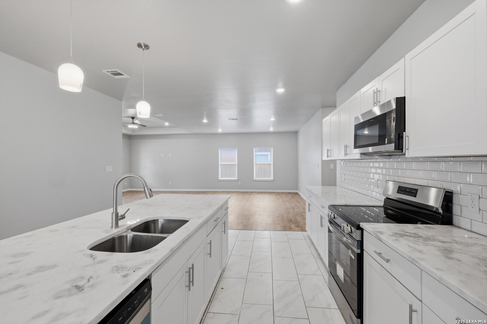 3719 Commercial San Antonio TX 78221