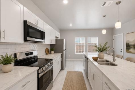 3719 Commercial San Antonio TX 78221