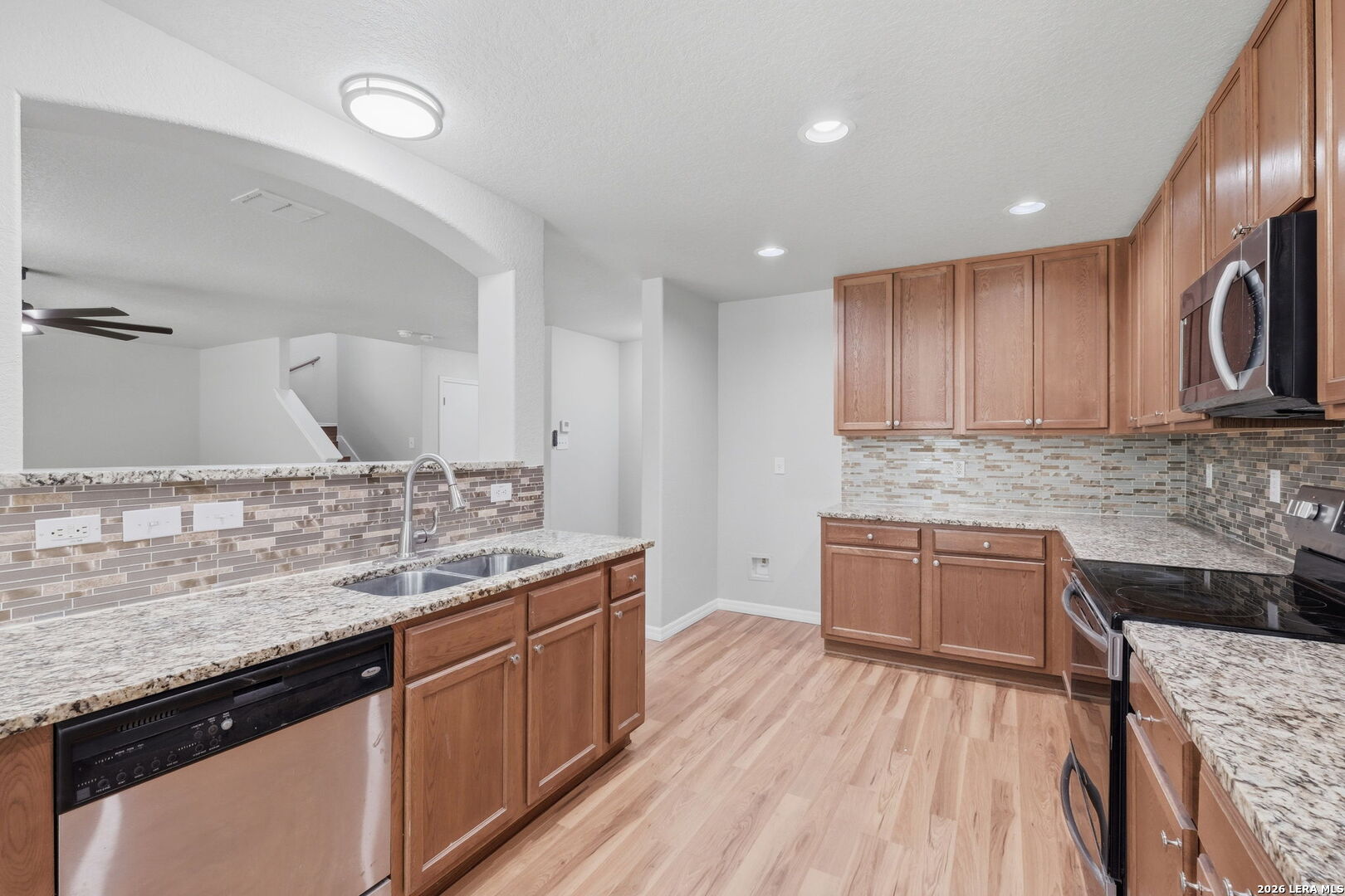 10223 Huisache Field Helotes TX 78023