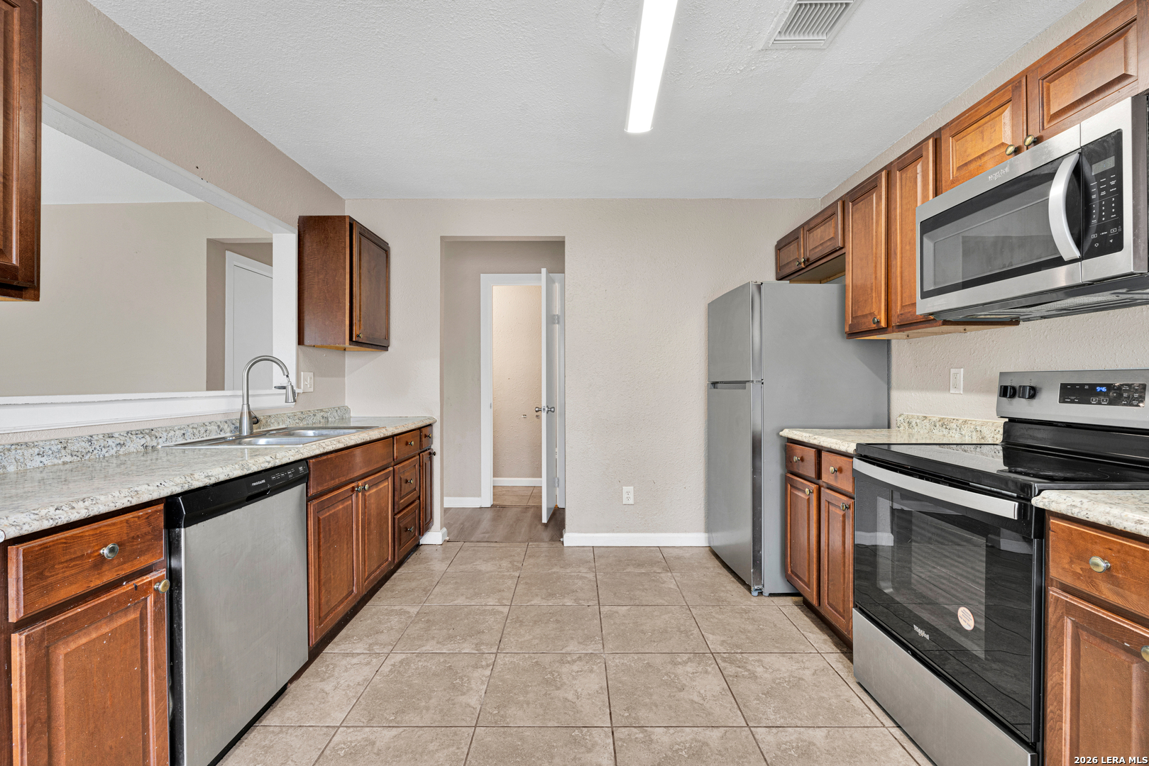 9214 Adams Hill San Antonio TX 78245