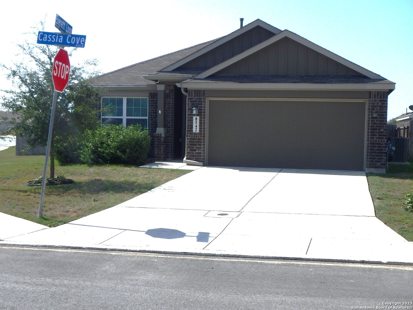 8542 Cassia Cove Converse TX 78109
