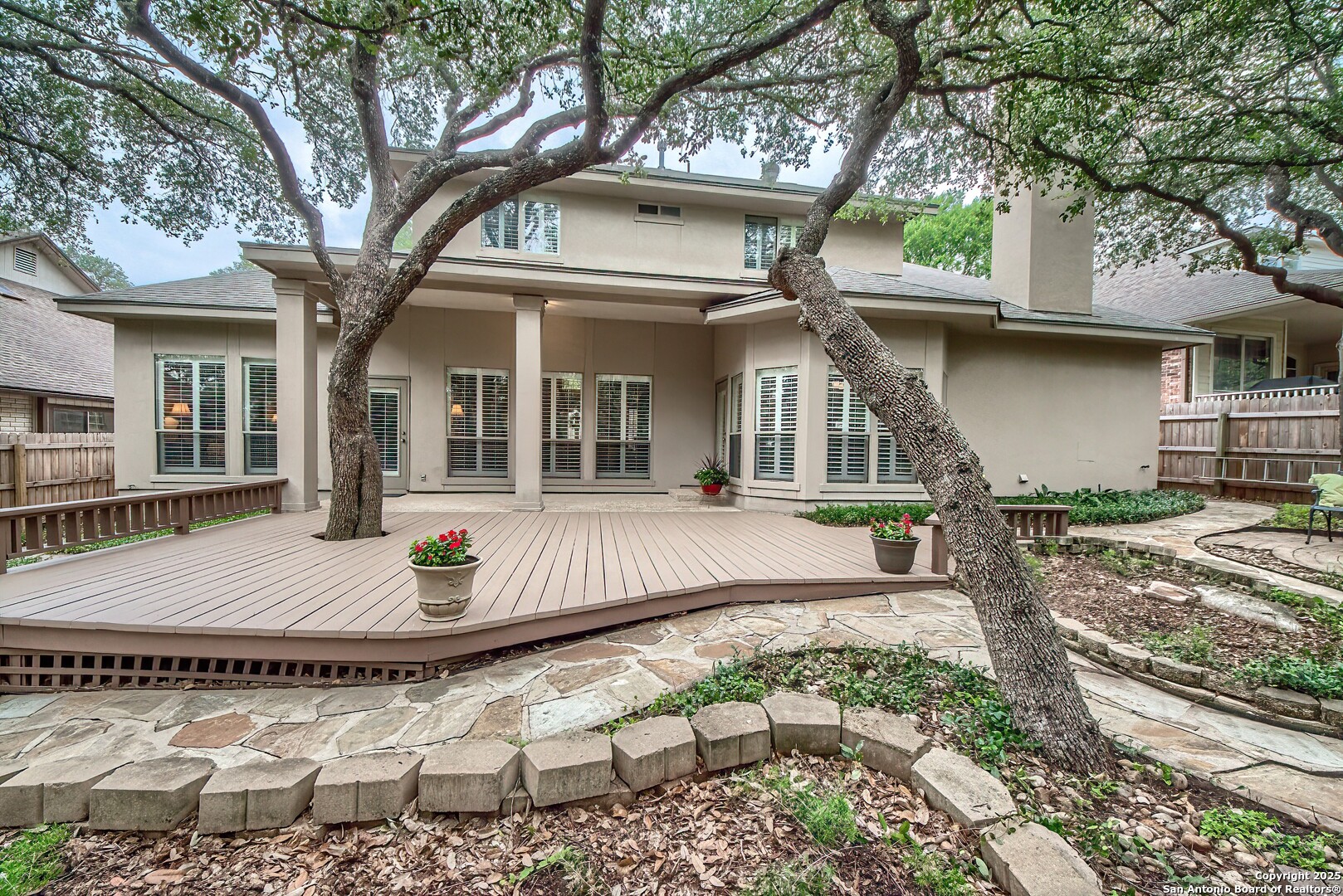 2443 Rim Oak San Antonio TX 78232