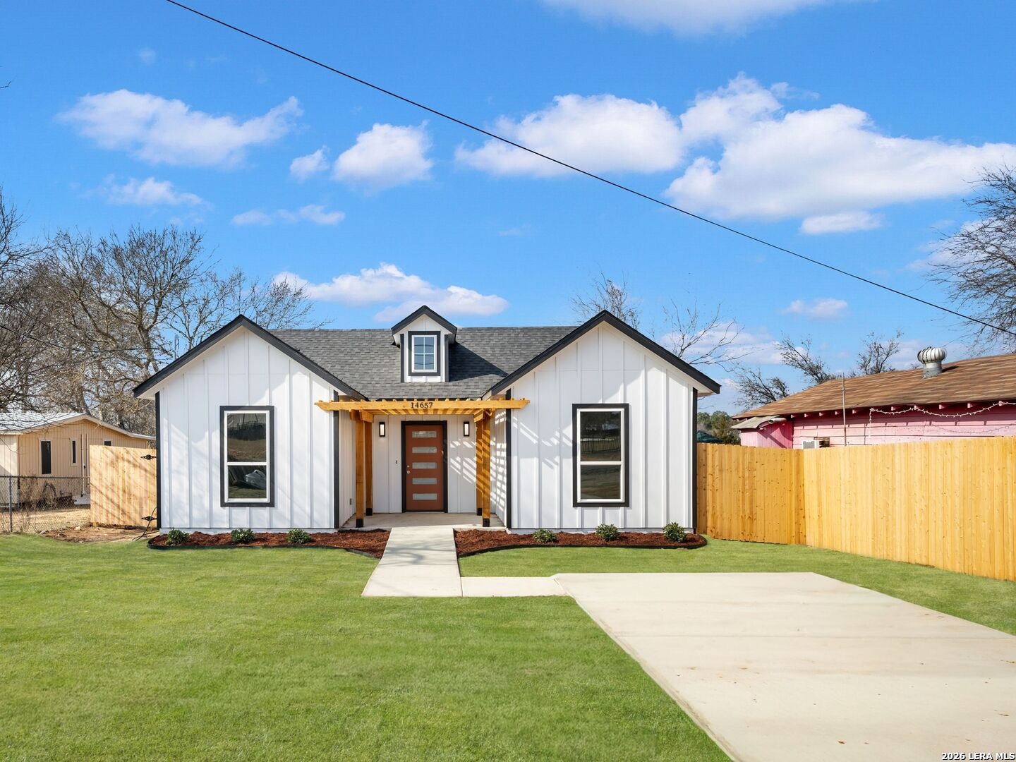 14657 Main Lytle TX 78052
