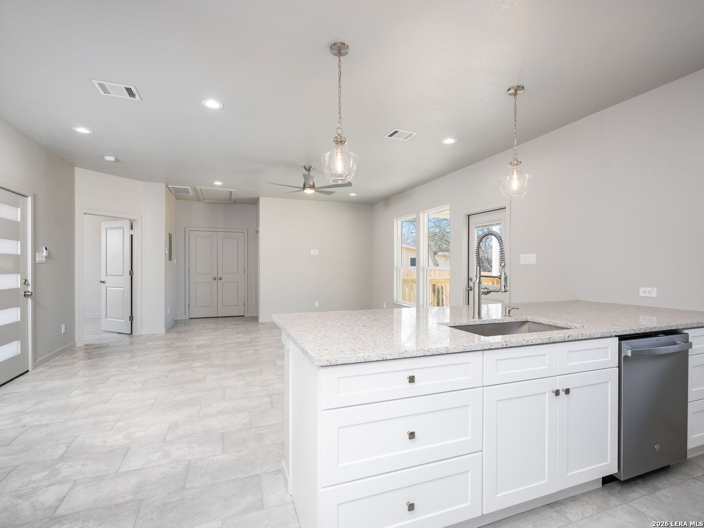 14657 Main Lytle TX 78052