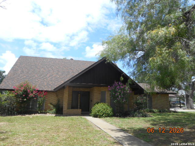 412 Chaparral Drive Pleasanton TX 78064