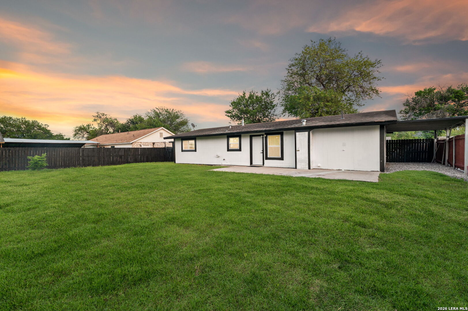 5871 Castle Lake San Antonio TX 78218