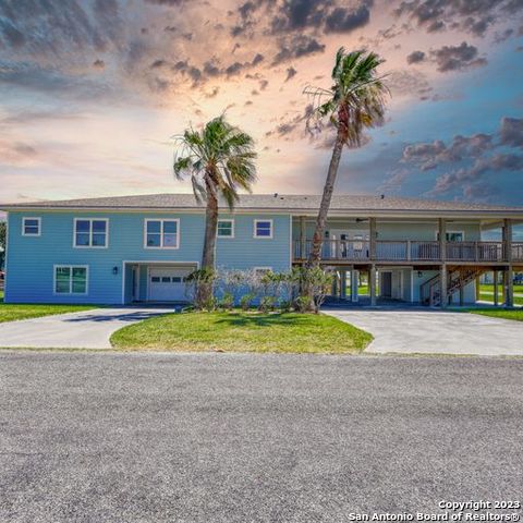 12 Front Street Rockport TX 78382