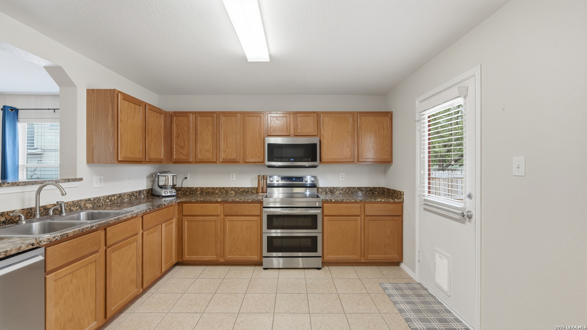 16238 Galloping Oak Knoll Selma TX 78154