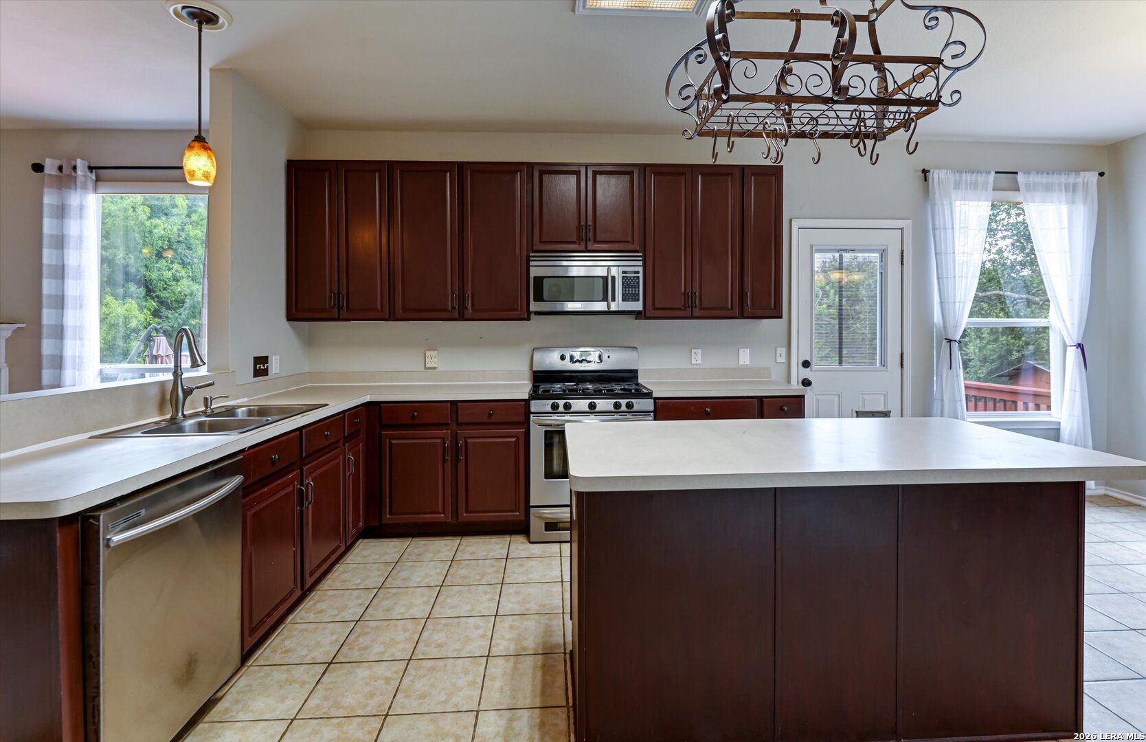24714 Long Arrow San Antonio TX 78258