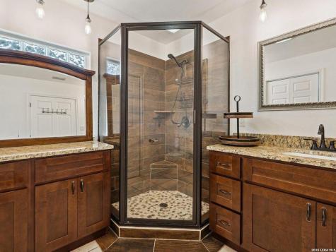 114 Solar Hill Kerrville TX 78028