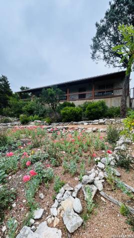 114 Solar Hill Kerrville TX 78028