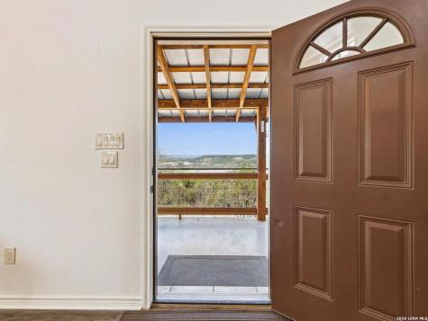 114 Solar Hill Kerrville TX 78028