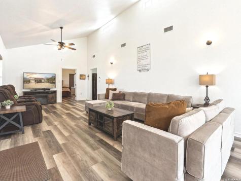 114 Solar Hill Kerrville TX 78028