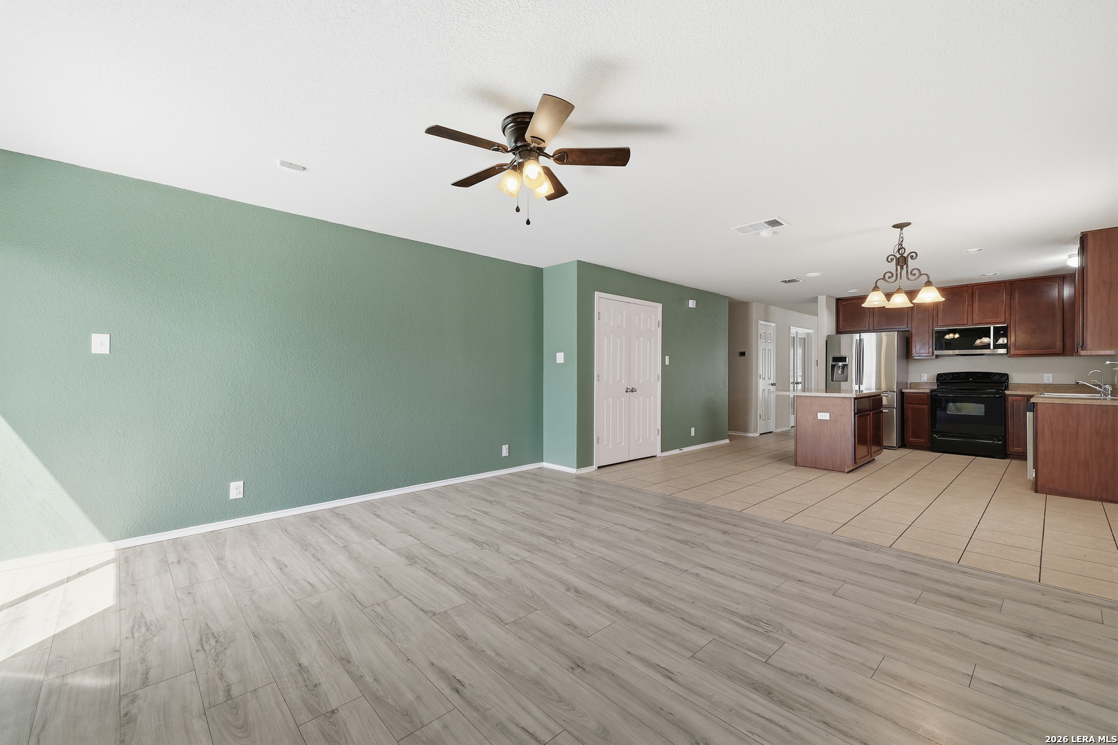 419 Dolly Drive Converse TX 78109
