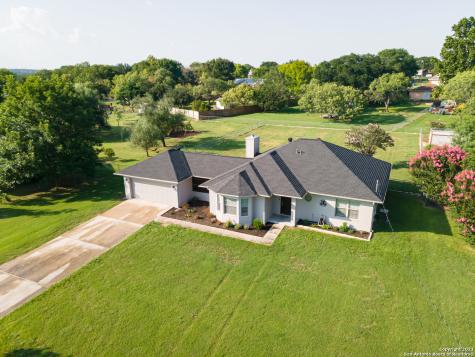 1328 Timberwood Trail New Braunfels TX 78132
